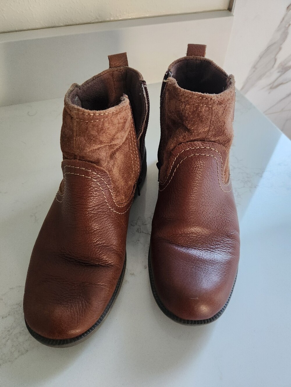 Magellan Booties Size 7M Leather Upper Brown Outdoor Casual Fall Winter Ankle